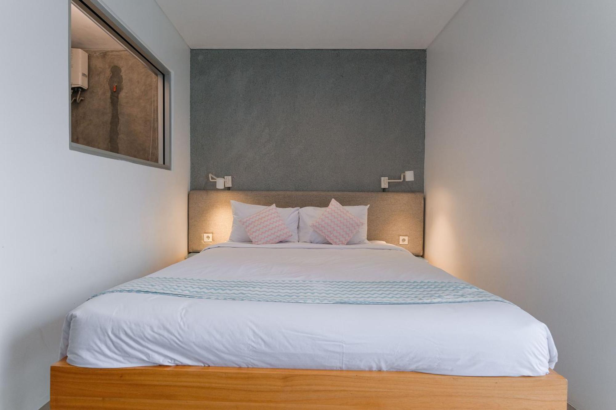 Djajanti House Bed & Breakfast Semarang Exterior foto